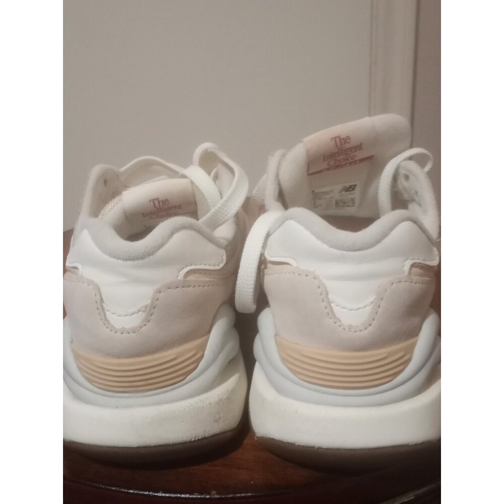 WMNS New Balance 57/40 Sea Salt Incense W5740GVC W Sz 7 Sneakers Running Shoes - Picture 8 of 10